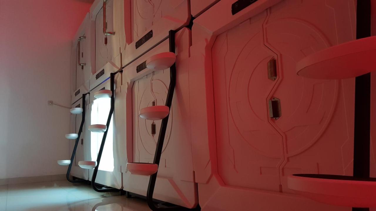 Apollo Capsule Hotel Ende Εξωτερικό φωτογραφία